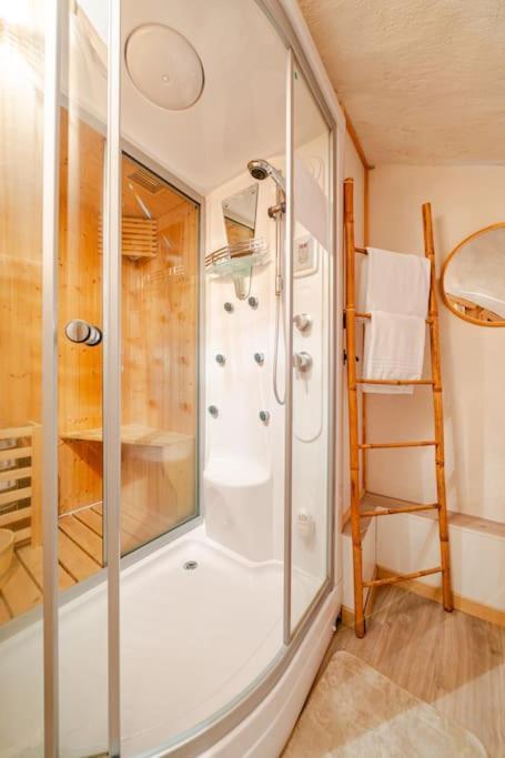 Nuit Romantique Avec Spa Privatif Meilhaud Exterior photo